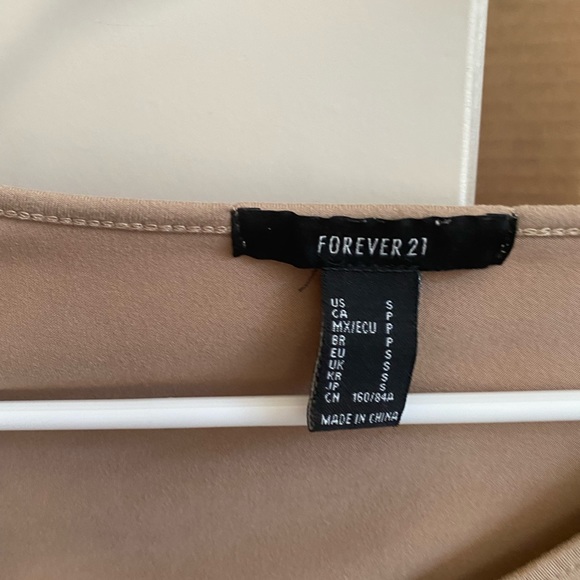 Forever21 synched top, light brown - Picture 2 of 2